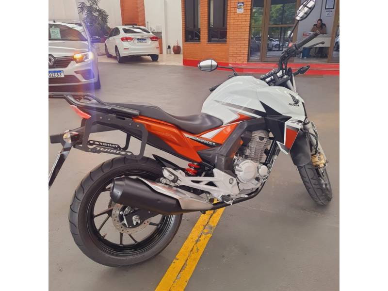 HONDA - CBX 250 TWISTER - 2017/2017 - Branca - Sob Consulta