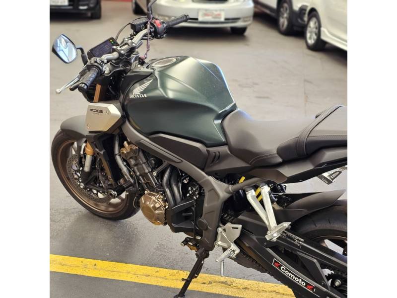 HONDA - CB 650R - 2023/2023 - Verde - Sob Consulta