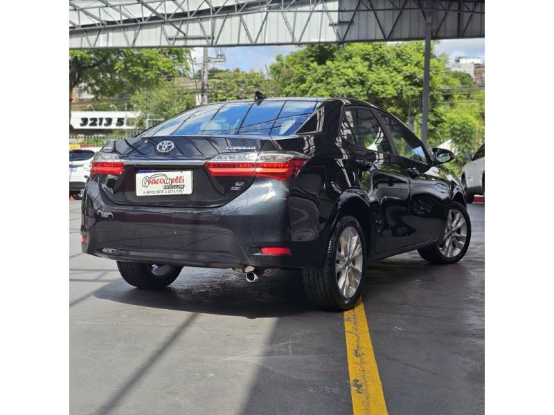 TOYOTA - COROLLA - 2018/2018 - Preta - Sob Consulta