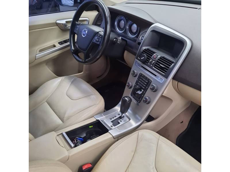 VOLVO - XC60 - 2011/2011 - Branca - Sob Consulta