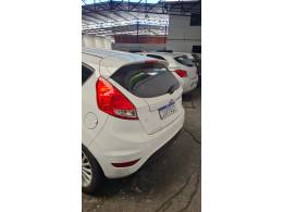 FORD - FIESTA - 2017/2017 - Branca - Sob Consulta