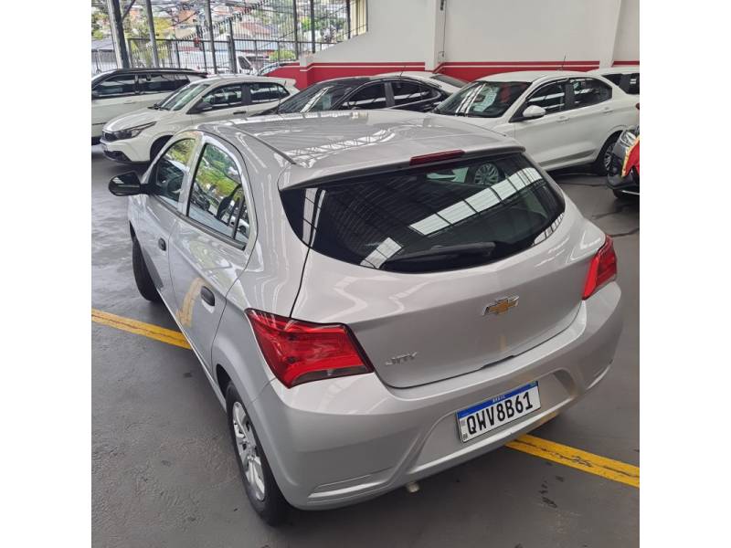 CHEVROLET - ONIX - 2019/2020 - Prata - Sob Consulta