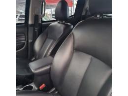 MITSUBISHI - L200 - 2022/2022 - Preta - Sob Consulta