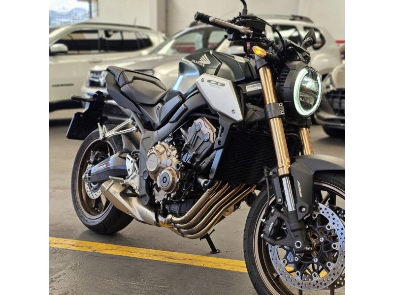 HONDA - CB 650R - 2023/2023 - Verde - Sob Consulta