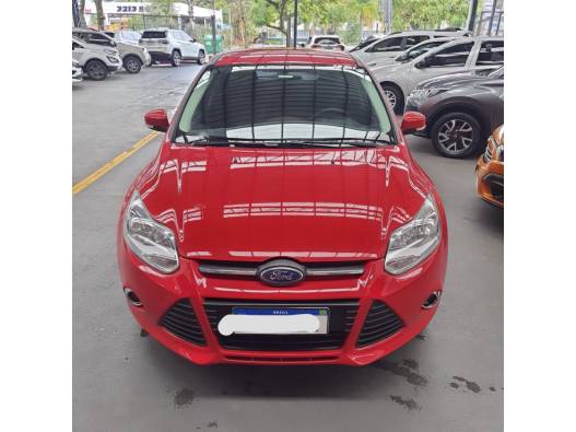 FORD - FOCUS - 2014/2014 - Vermelha - Sob Consulta
