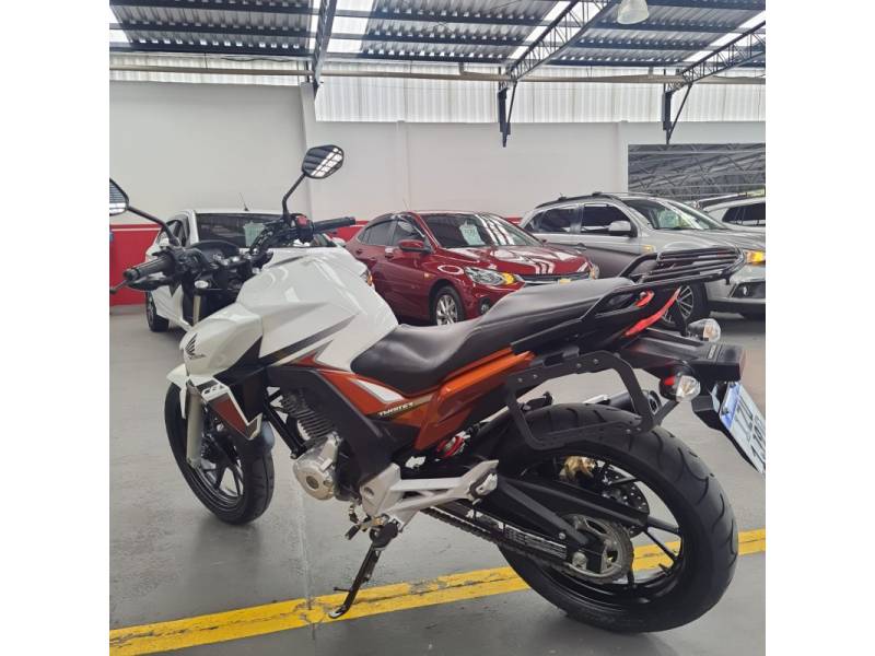 HONDA - CBX 250 TWISTER - 2017/2017 - Branca - Sob Consulta