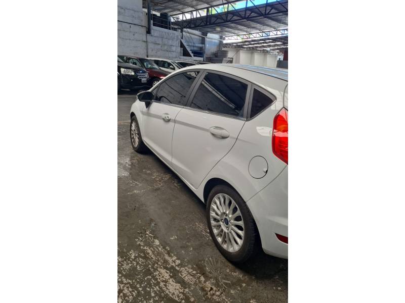 FORD - FIESTA - 2017/2017 - Branca - Sob Consulta